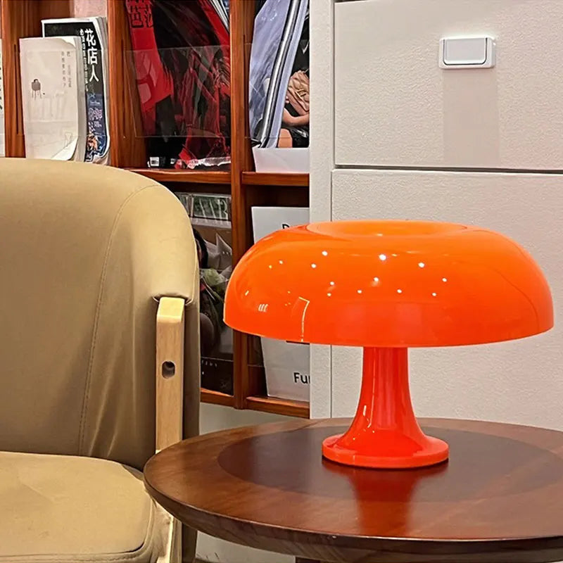 Led Mushroom Table Lamp, Modern Minimalist Desk Lamp, USB Powered, Three-Color Dimming, Suitable for Hotel and Bedroom Lighting.