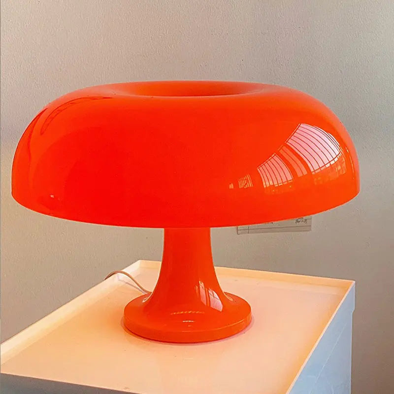 Led Mushroom Table Lamp, Modern Minimalist Desk Lamp, USB Powered, Three-Color Dimming, Suitable for Hotel and Bedroom Lighting.